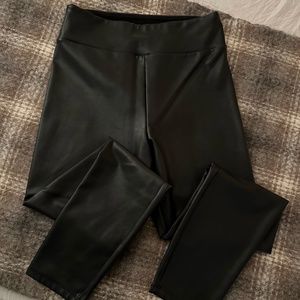 Abercrombie & Fitch Leather Leggings Size M